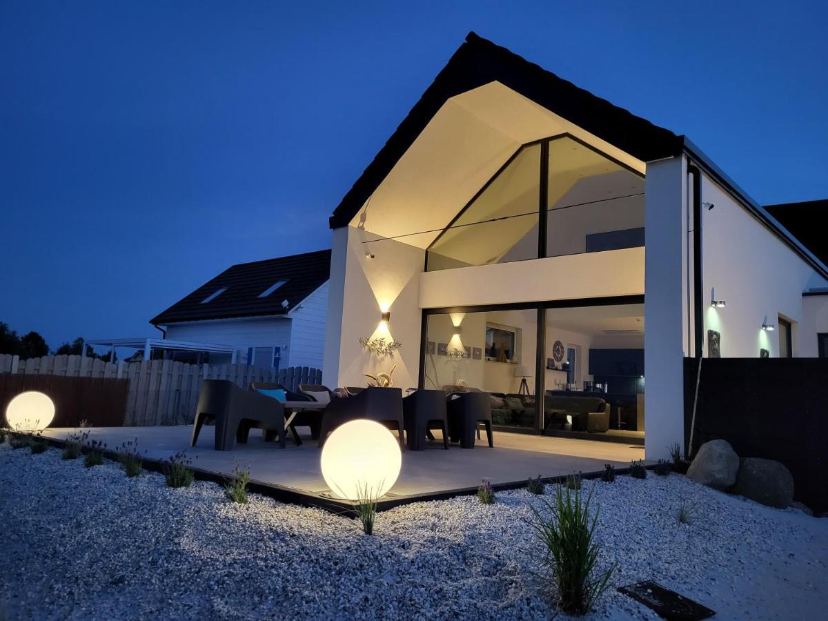 Robson Beach I Sauna, Jacuzzi Międzywodzie Εξωτερικό φωτογραφία